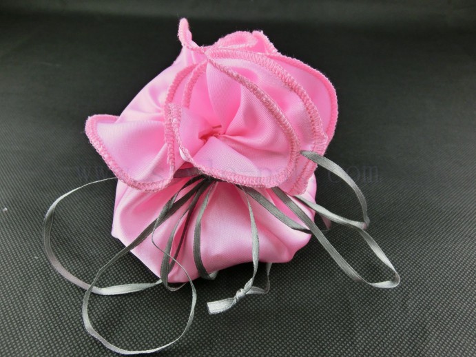 Satin pouch SPC537