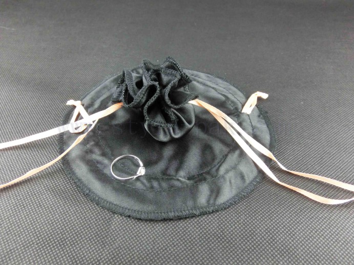 Satin pouch SPC533