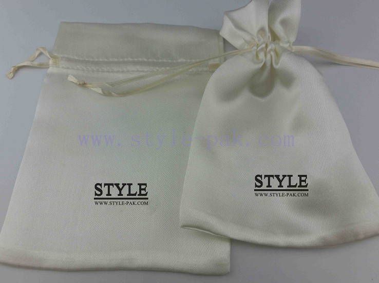Pouch SPC560