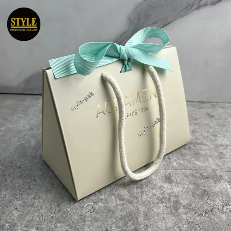 Triangle Paper box ST415 (Custom)